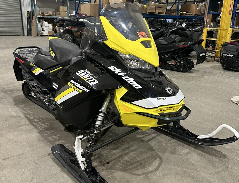 2018 Ski-Doo MXZ 850 Snowmobile