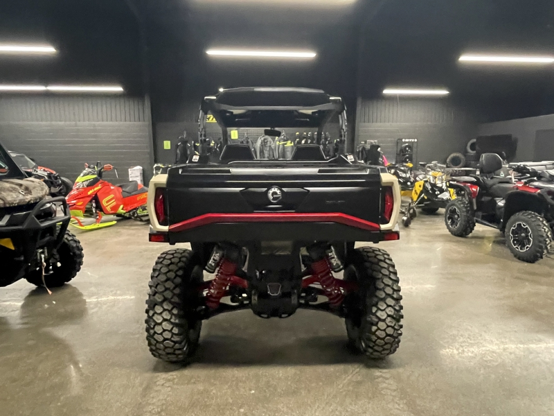 2024 Can-Am 6YRA Side by Side