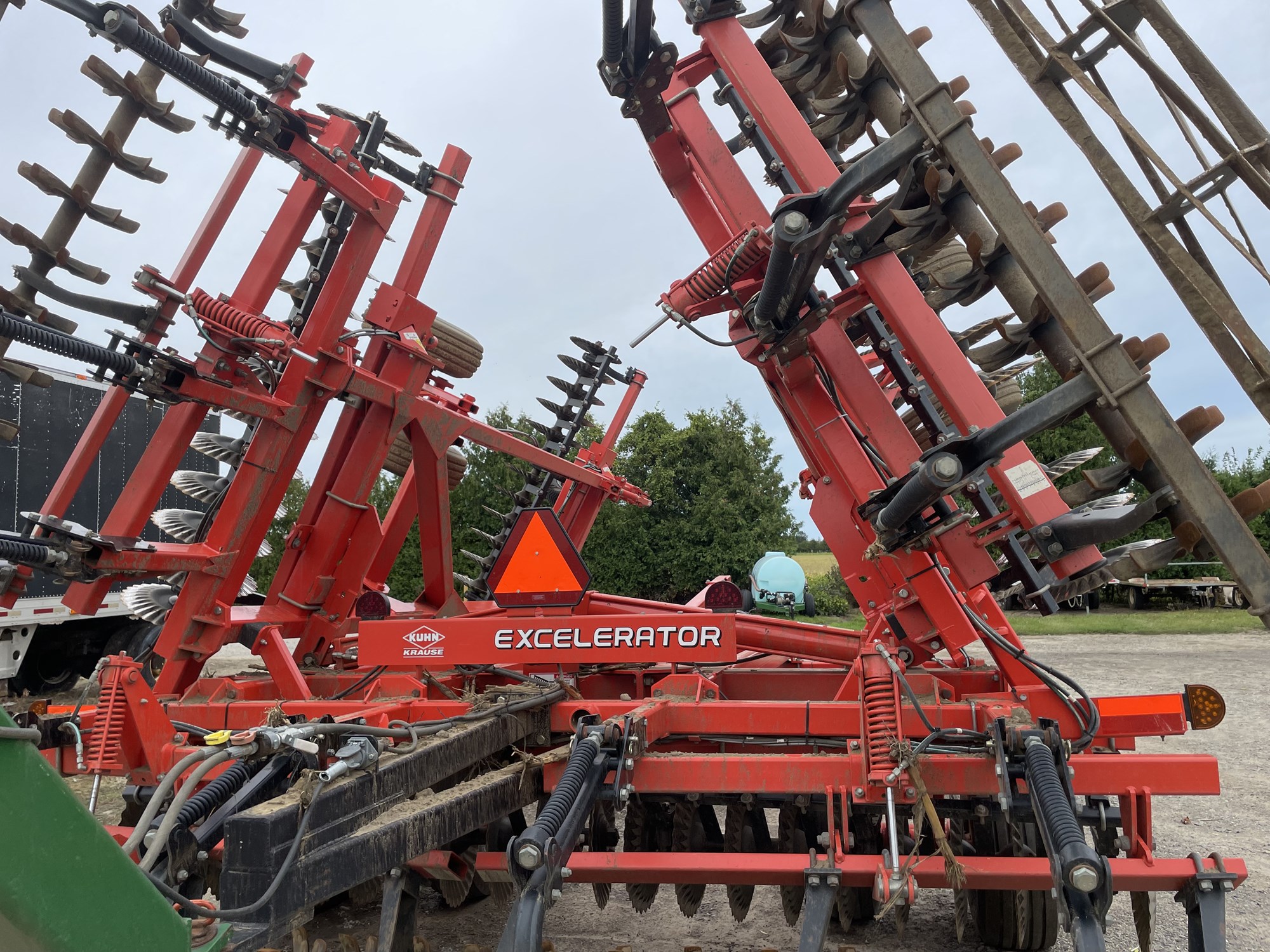 2016 Kuhn 8000-30 Vertical Tillage