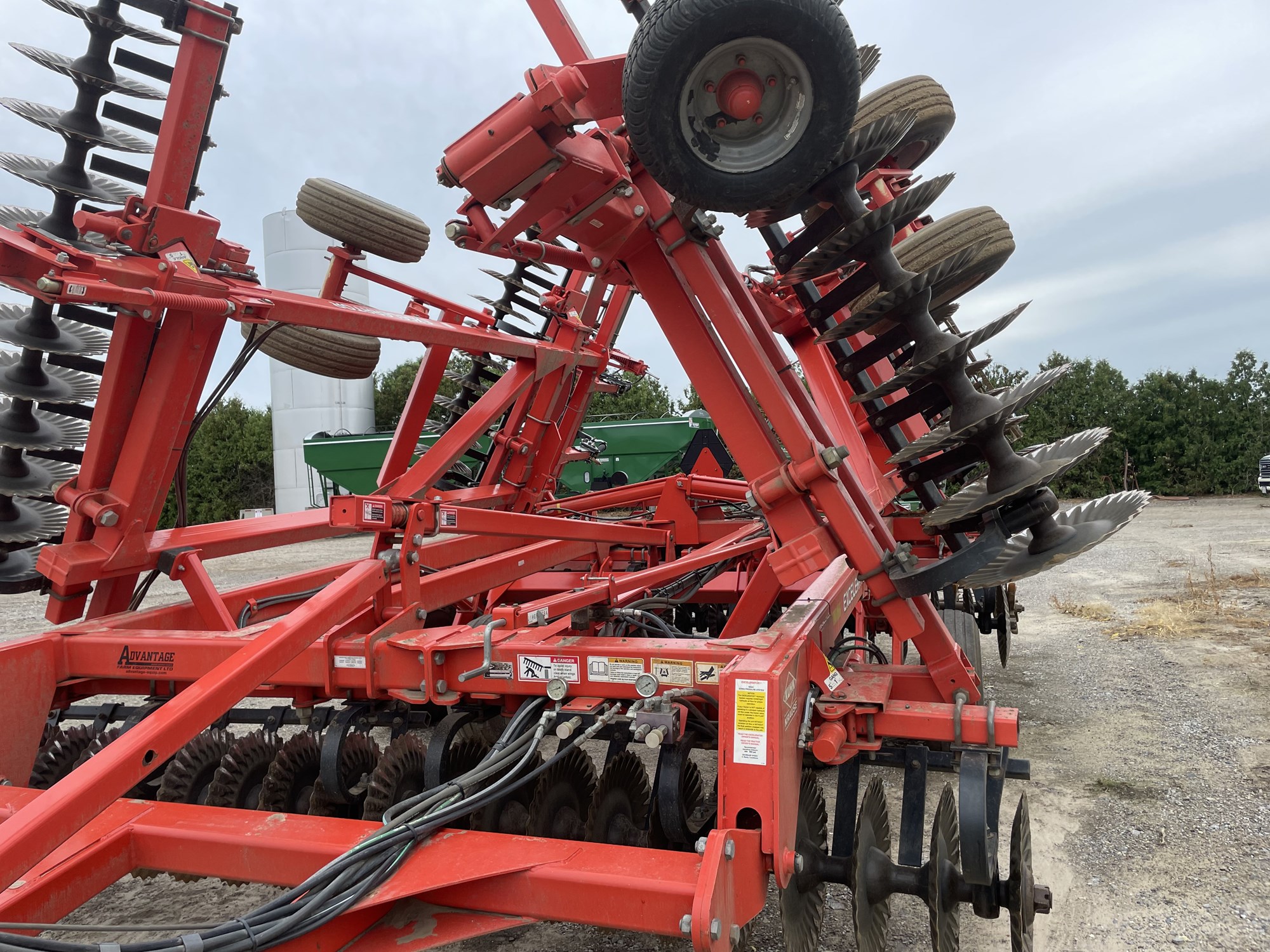 2016 Kuhn 8000-30 Vertical Tillage