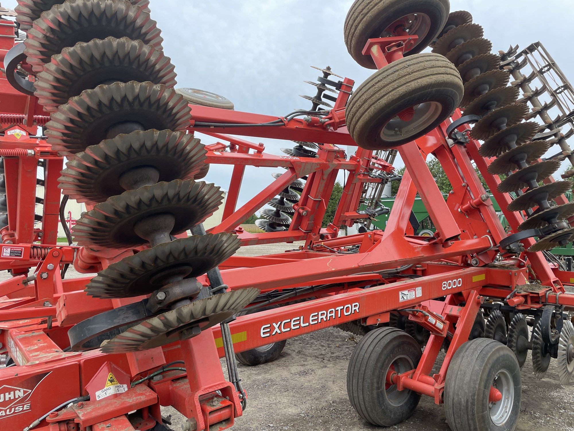 2016 Kuhn 8000-30 Vertical Tillage