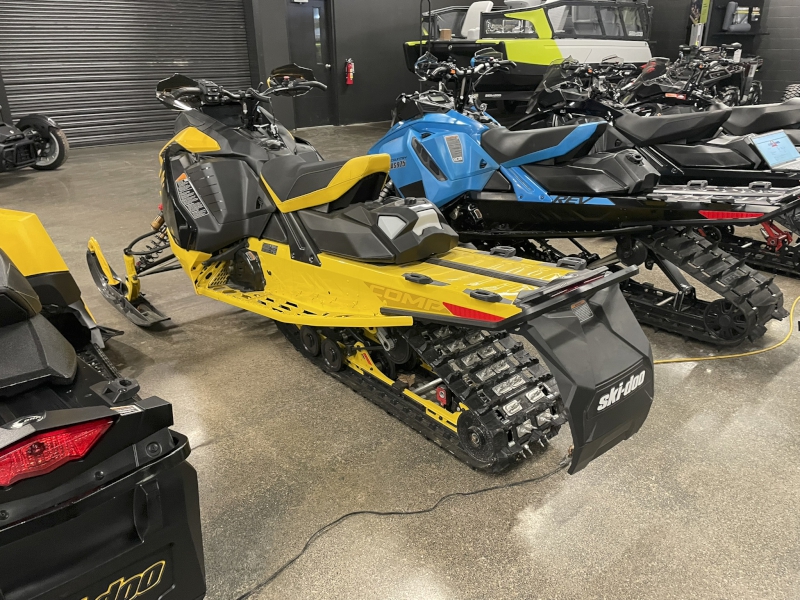 2024 Ski-Doo XRS 850 Snowmobile