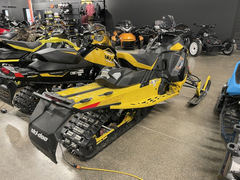 2024 Ski-Doo XRS 850 Snowmobile