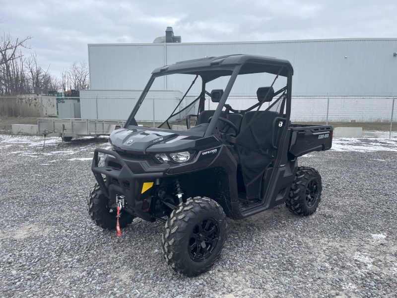 2025 Can-Am 8CSH Side by Side