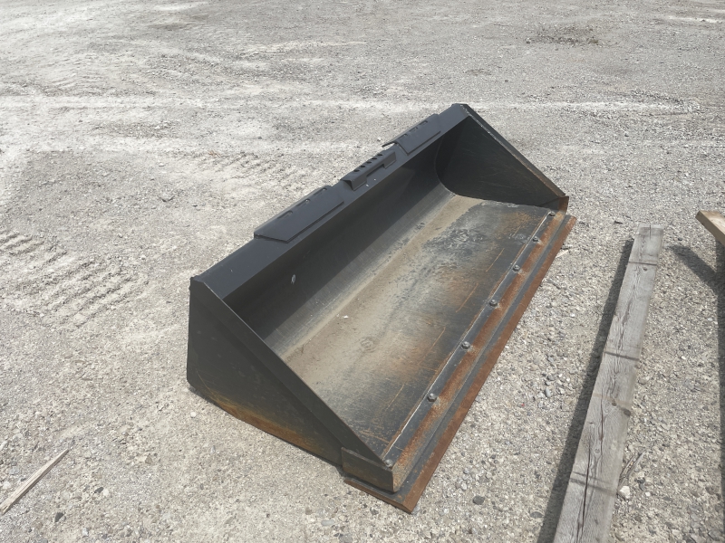 2023 New Holland 72" SS Bucket
