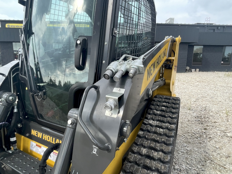 2025 New Holland C327 T4F Compact Track Loader