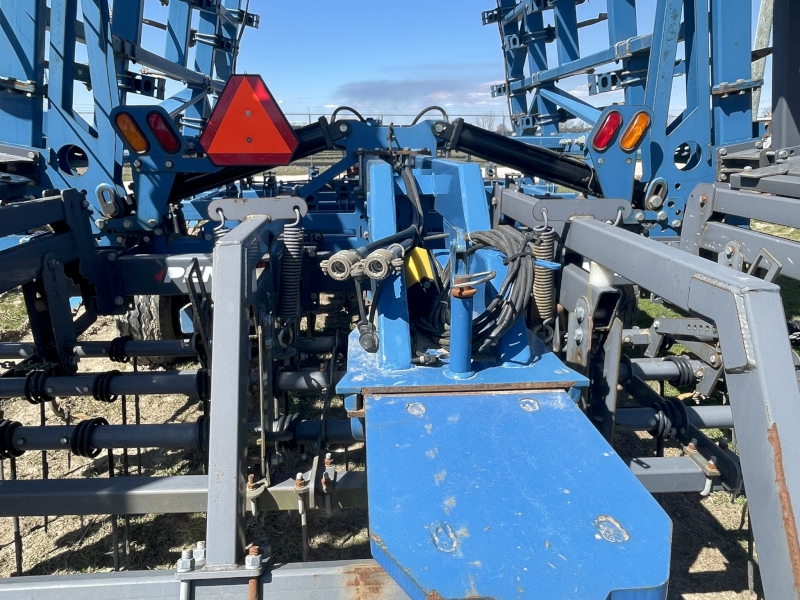 2014 Penta 200C-32 Field Cultivator