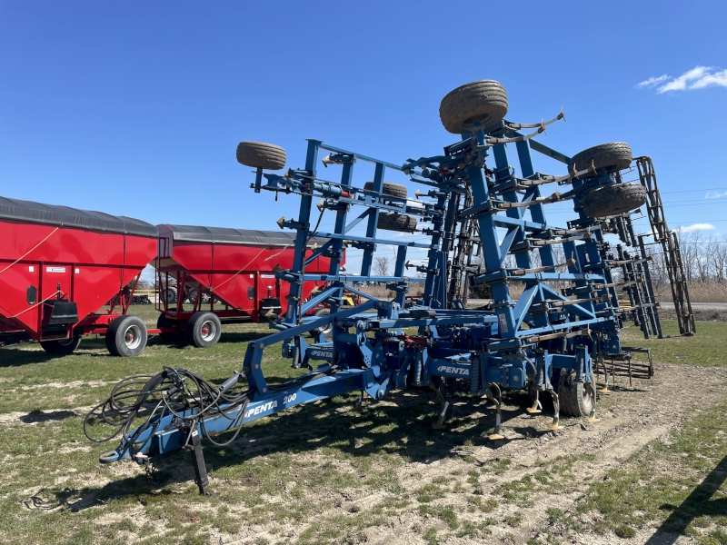 2014 Penta 200C-32 Field Cultivator