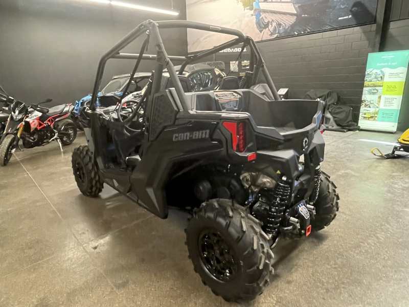 2025 Can-Am 7HSB Side by Side
