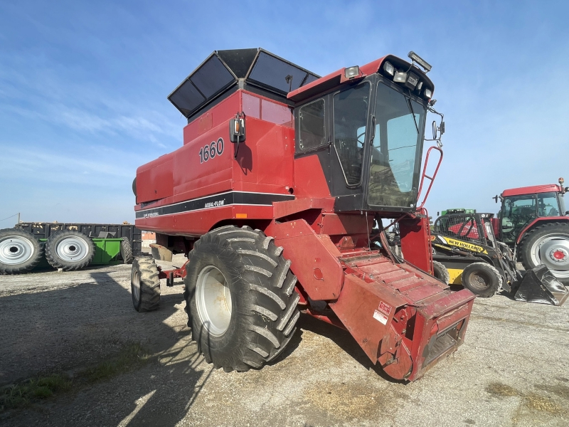 1989 Case IH 1660 Combine