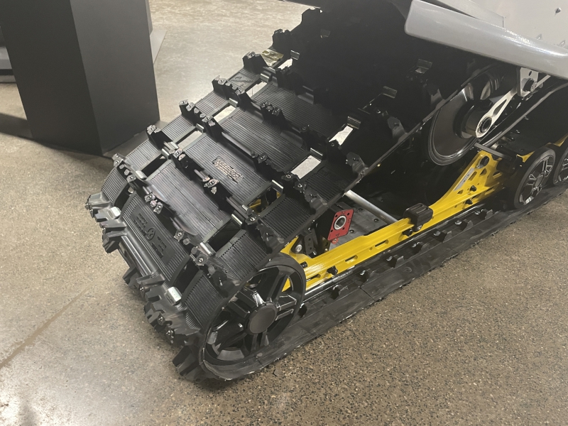 2026 Ski-Doo UETB Snowmobile