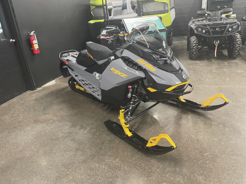 2026 Ski-Doo UETB Snowmobile