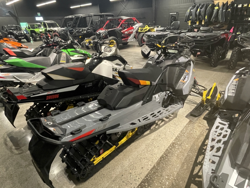 2026 Ski-Doo UETA Snowmobile
