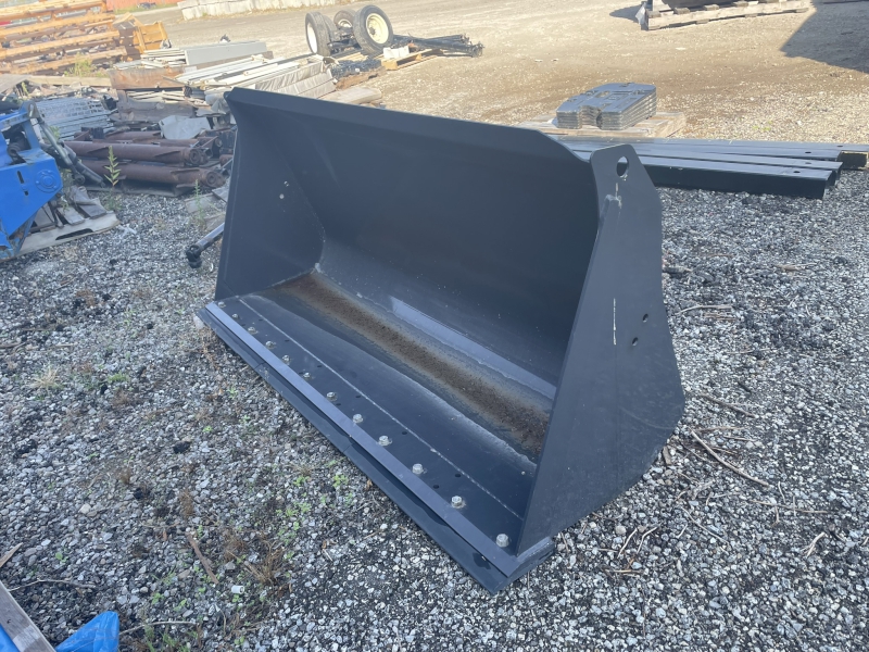 New Holland 80 INCH GP Bucket