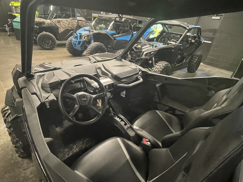 2025 Can-Am 9GSB Side by Side