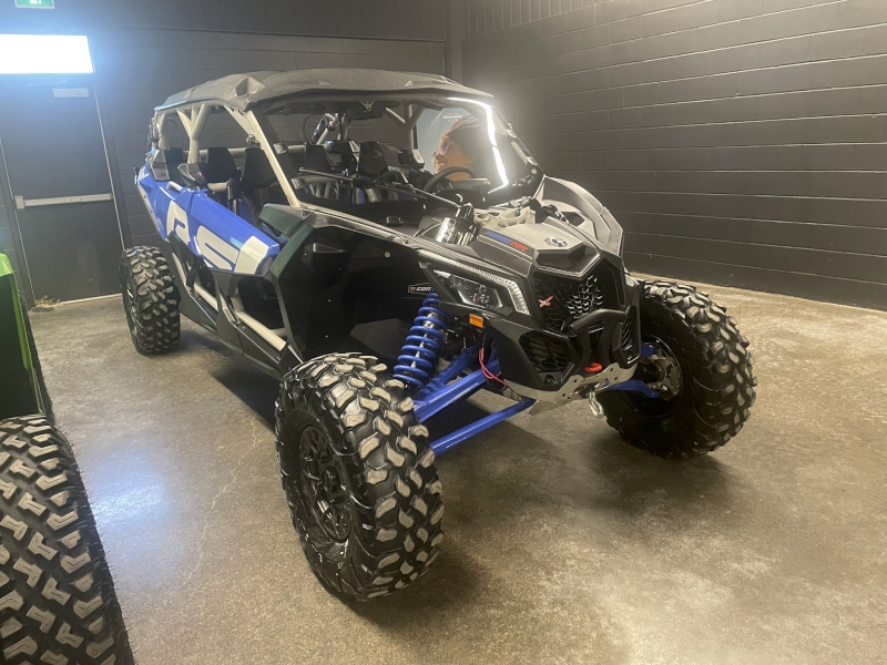 2022 Can-Am 9NNA Side by Side