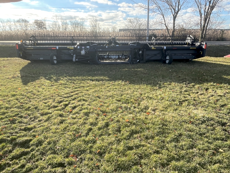 2017 MacDon FD75-35 Header Draper Flex
