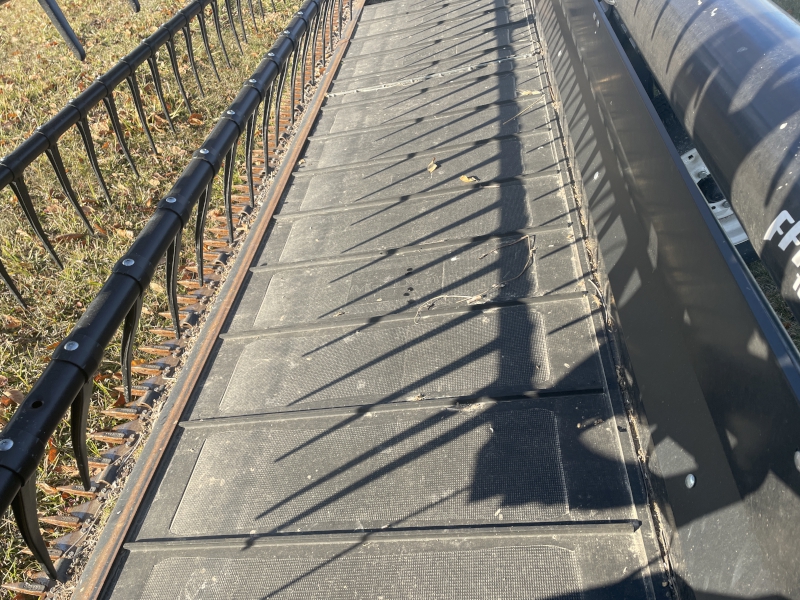 2017 MacDon FD75-35 Header Draper Flex