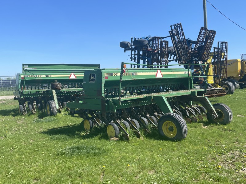 1993 John Deere 750 NO TILL Drill
