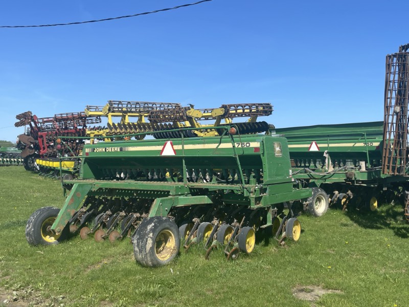 1993 John Deere 750 NO TILL Drill