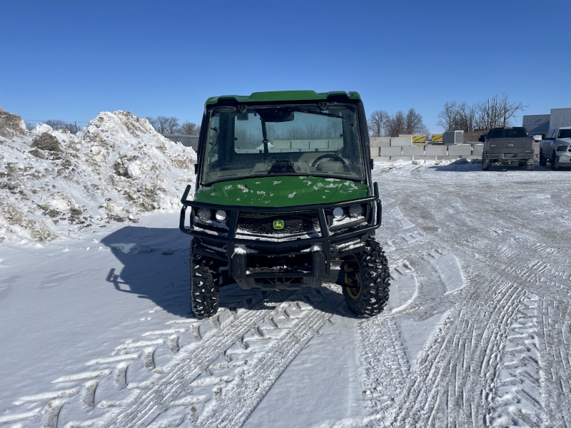 2019 John Deere XUV835R Side by Side