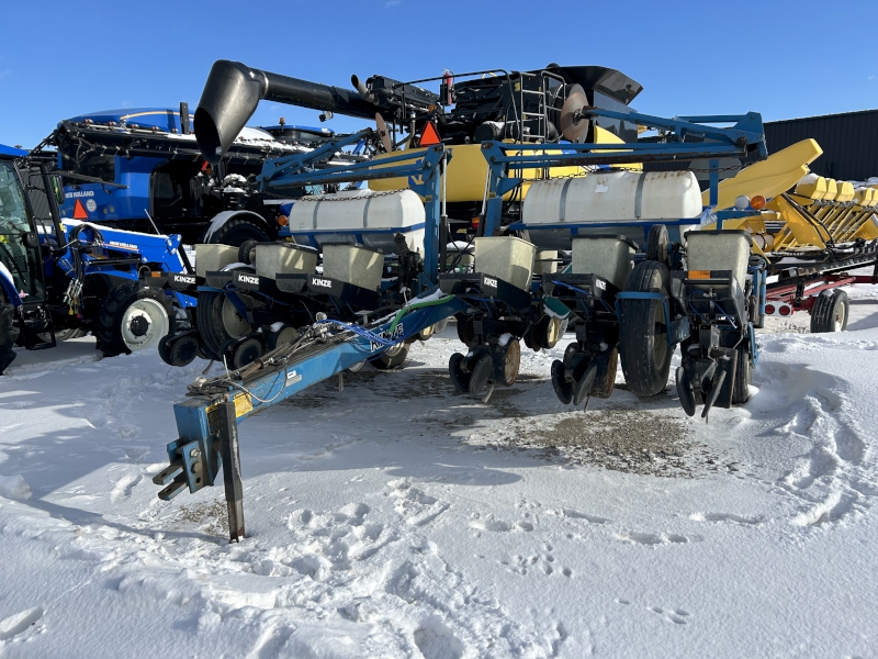 1990 Kinze EF Planter