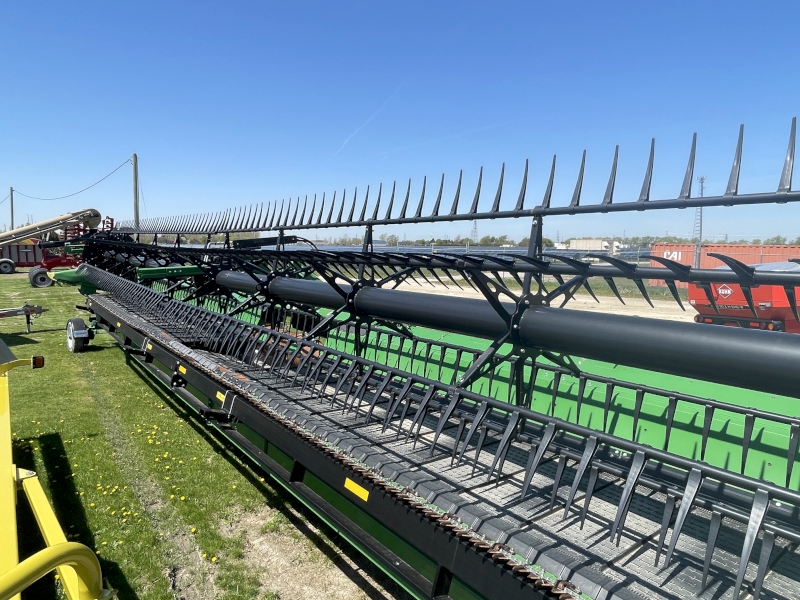 2022 John Deere X9 1000 Combine