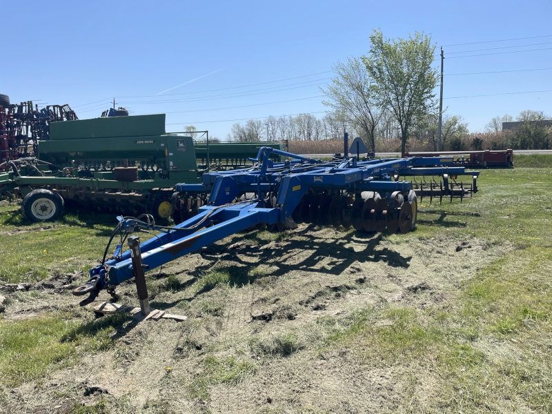 2011 Landoll 7410-14 Vertical Tillage