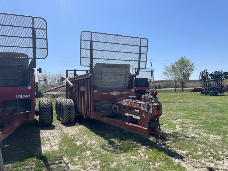 2011 Hagedorn 5440 Manure Spreader