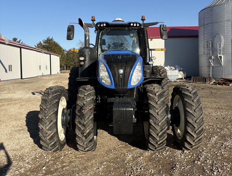 2021 New Holland T8.320 Tractor
