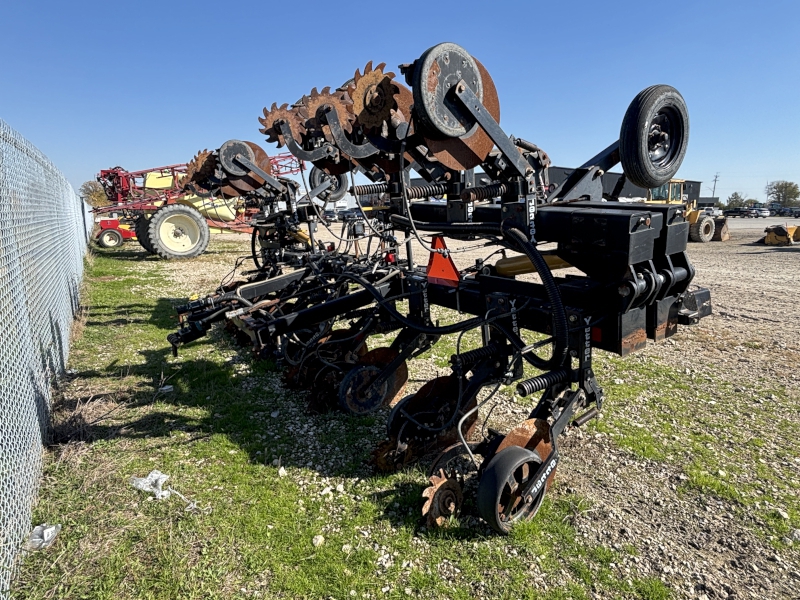 Yetter 2000.38/41 Applicator