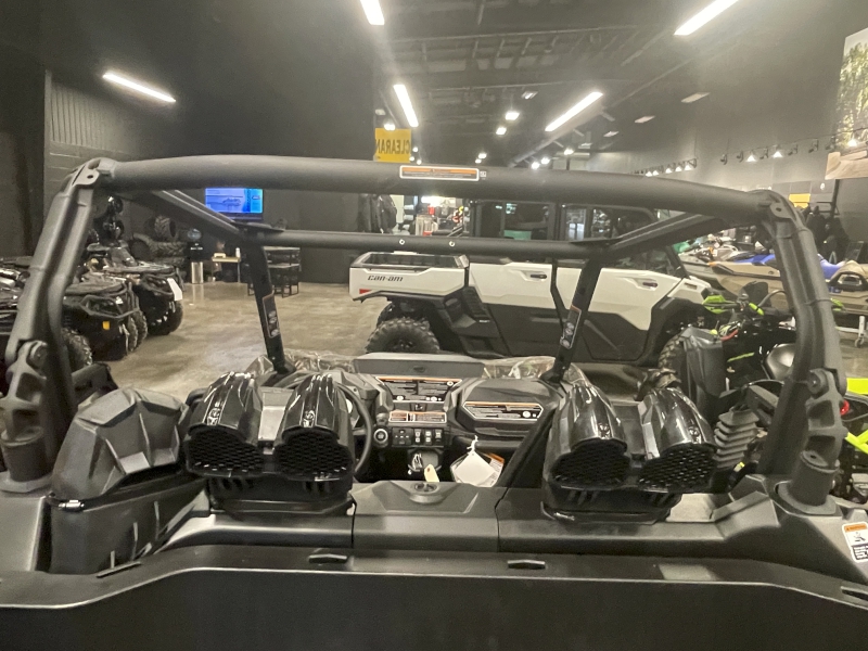 2026 Can-Am 6STA Side by Side