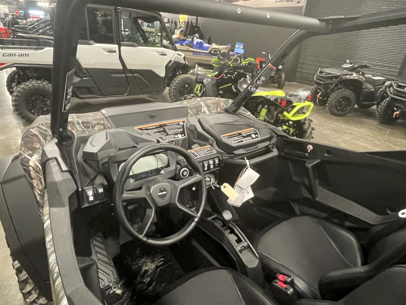 2026 Can-Am 6STA Side by Side