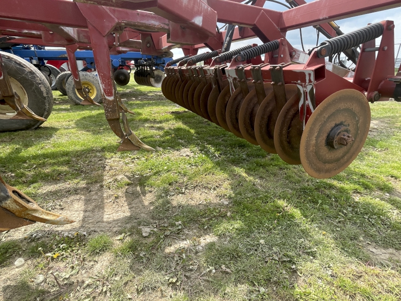 2005 Salford CTS 9709 Chisel Plow