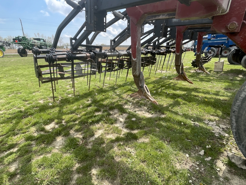 2005 Salford CTS 9709 Chisel Plow