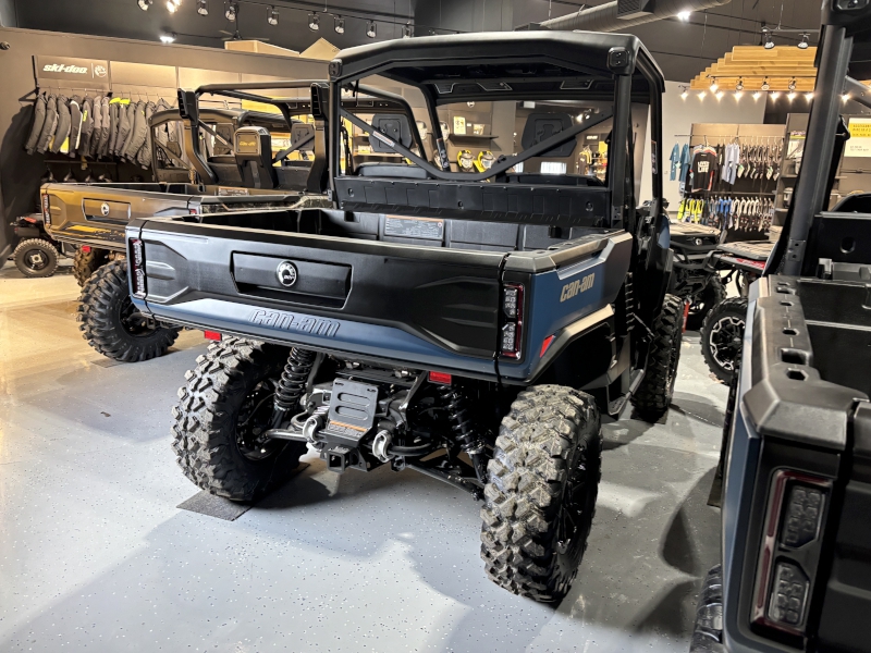 2026 Can-Am 8CTG Side by Side