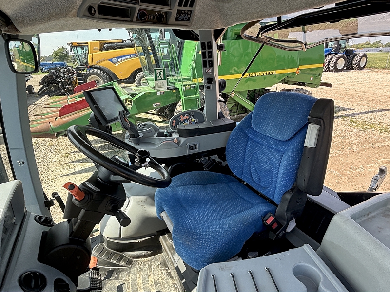 2015 New Holland T7.210 Tractor