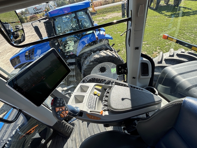 2023 New Holland T9.480 Tractor 4WD