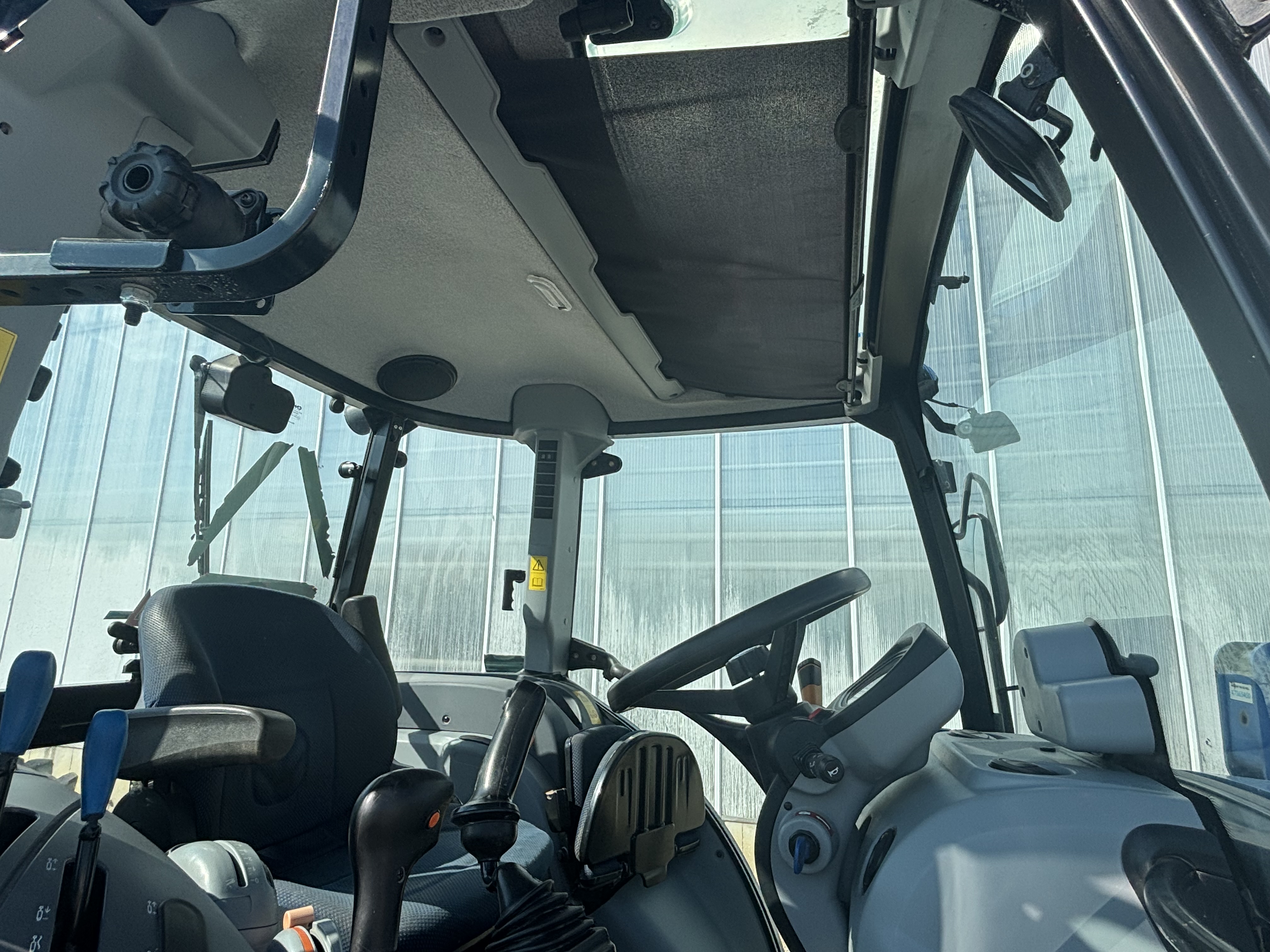 2022 New Holland T5.110 DC Tractor