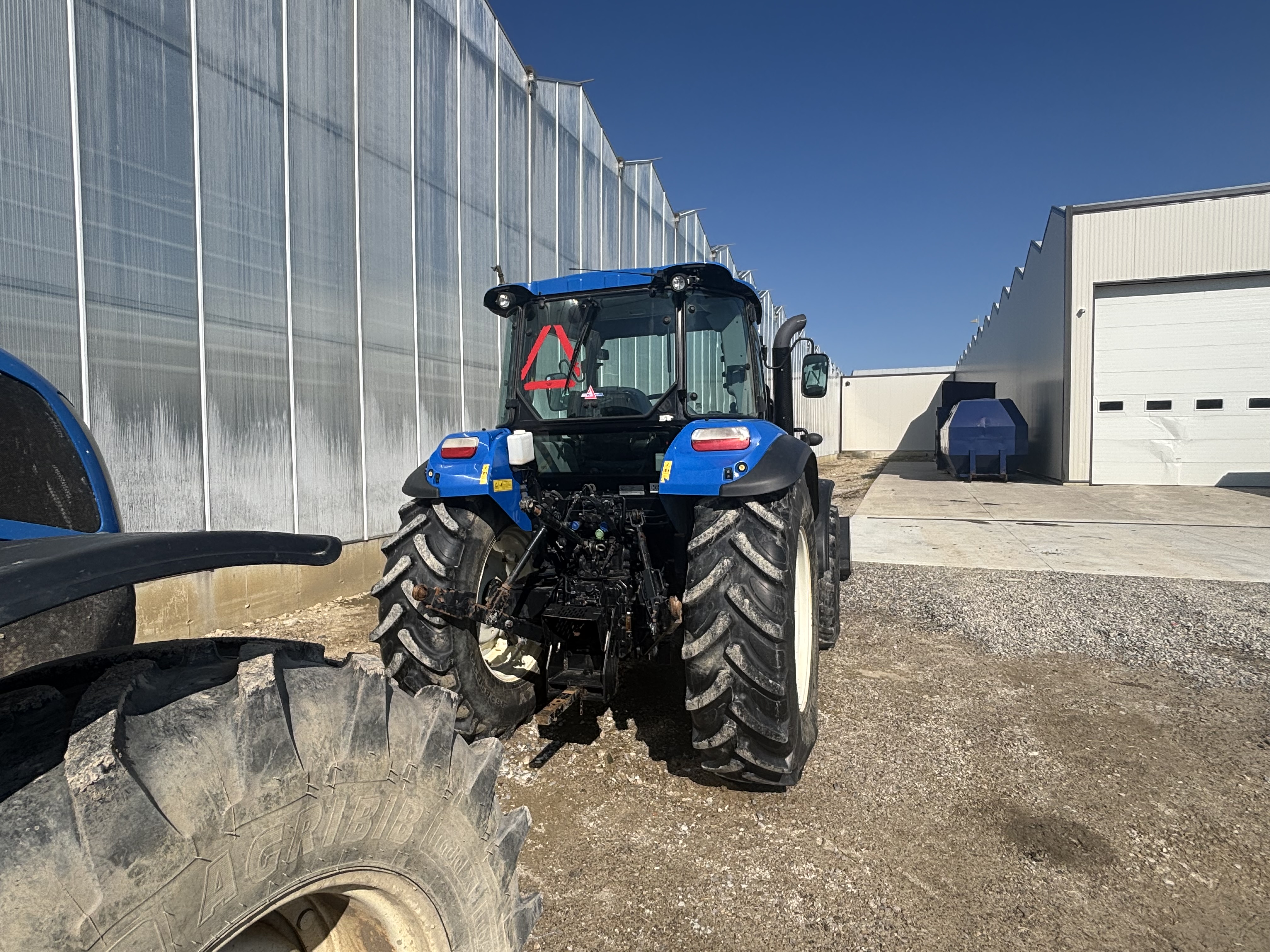 2022 New Holland T5.110 DC Tractor