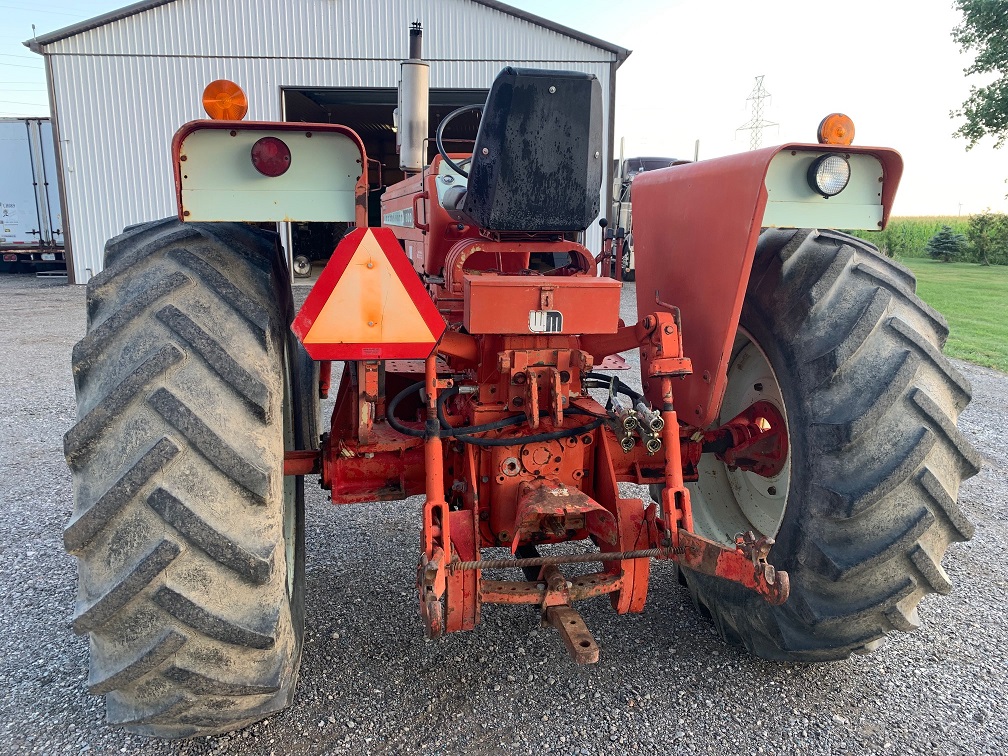 Cockshutt 1800 Tractor