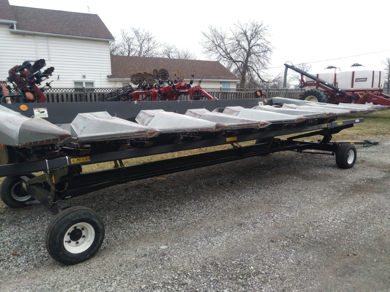 AGCO Gleaner Hugger-8R Header Combine