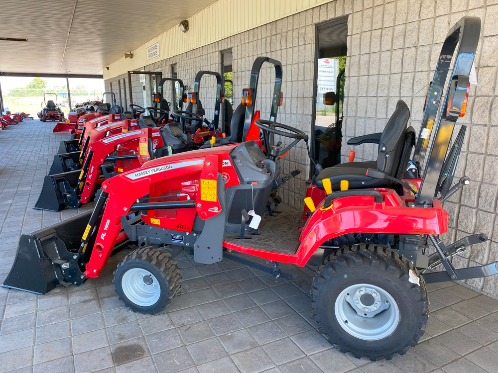 2023 Massey Ferguson GC1725M Tractor