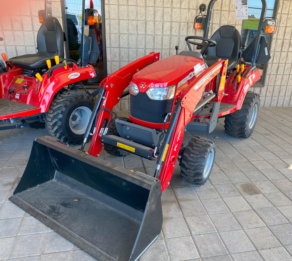 2023 Massey Ferguson GC1725M Tractor