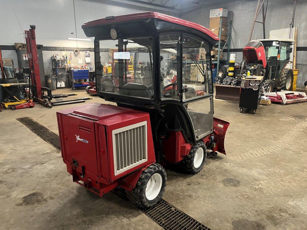 2015 Ventrac 3400Y Tractor