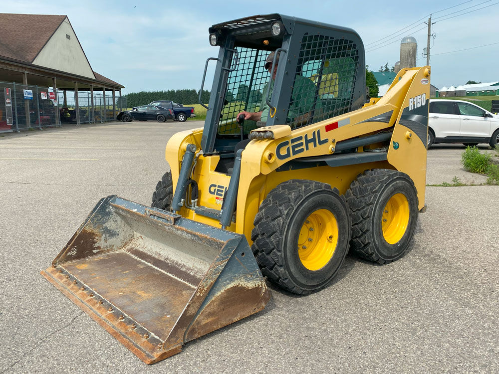 2015 Gehl R150 Skid Steer Loader