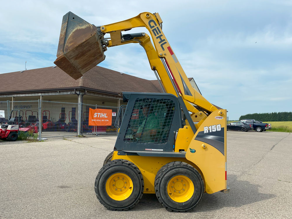 2015 Gehl R150 Skid Steer Loader