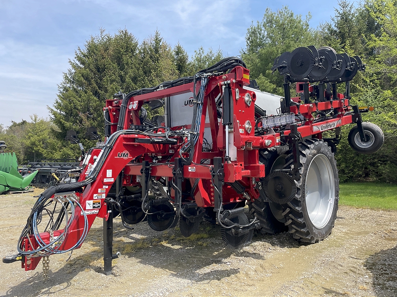 2024 Unverferth 2600 Applicator