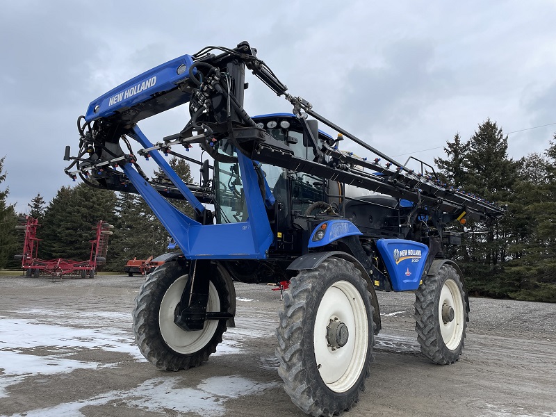 2018 New Holland SP.310F Sprayer/High Clearance