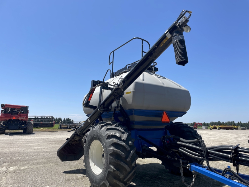 2013 New Holland P2080 Air Drill